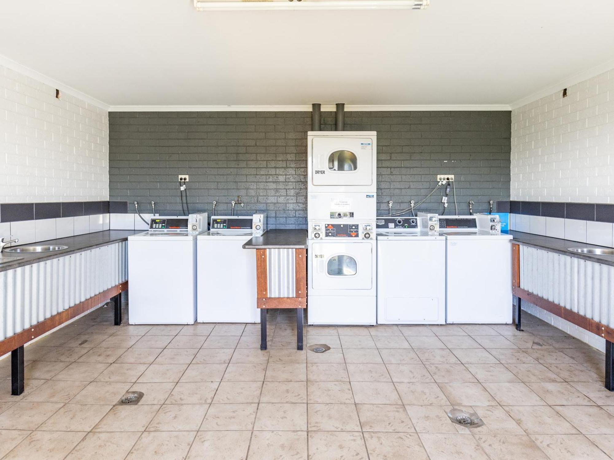 Nrma Yarrawonga Mulwala Holiday Park 外观 照片