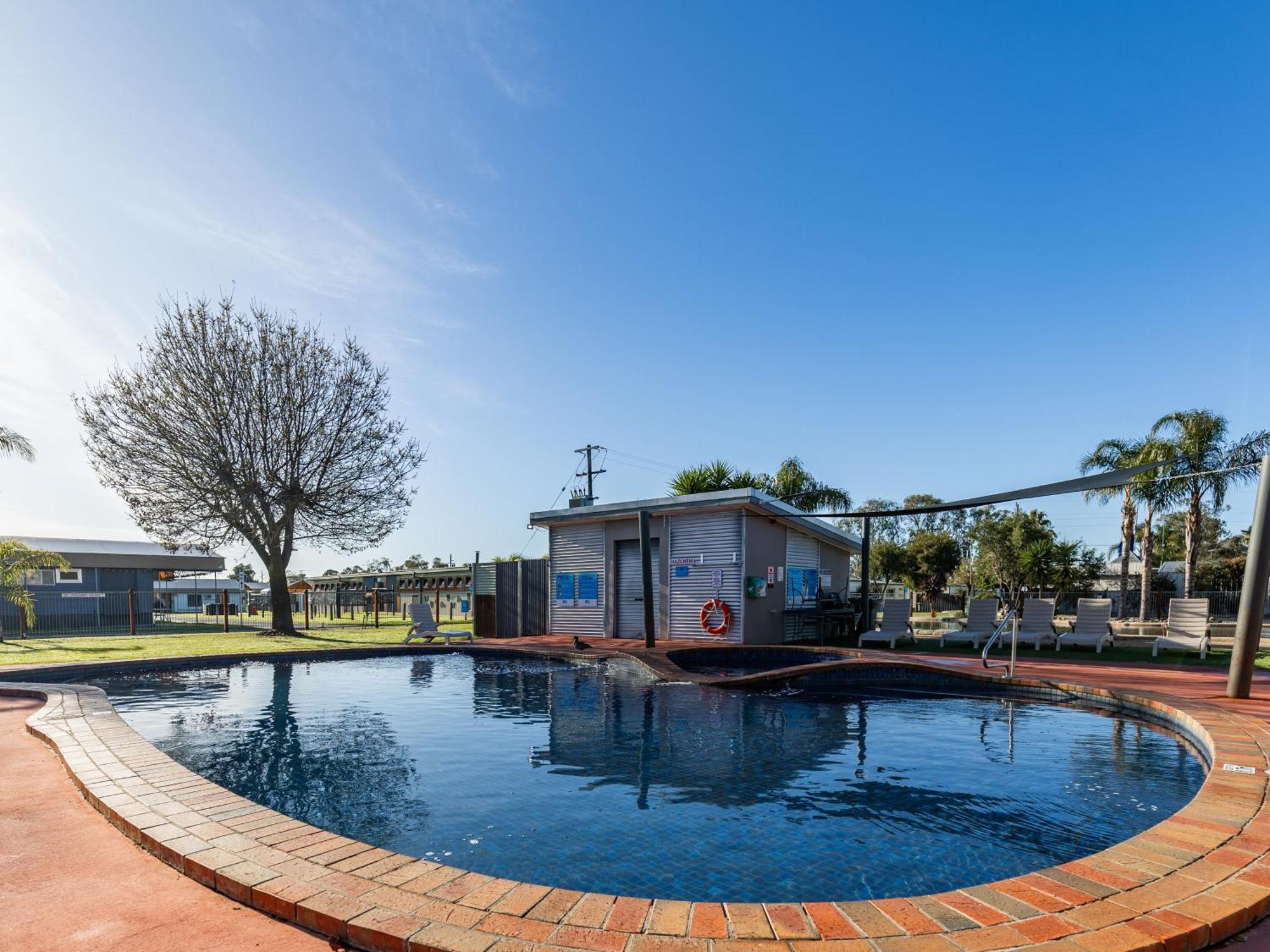 Nrma Yarrawonga Mulwala Holiday Park 外观 照片