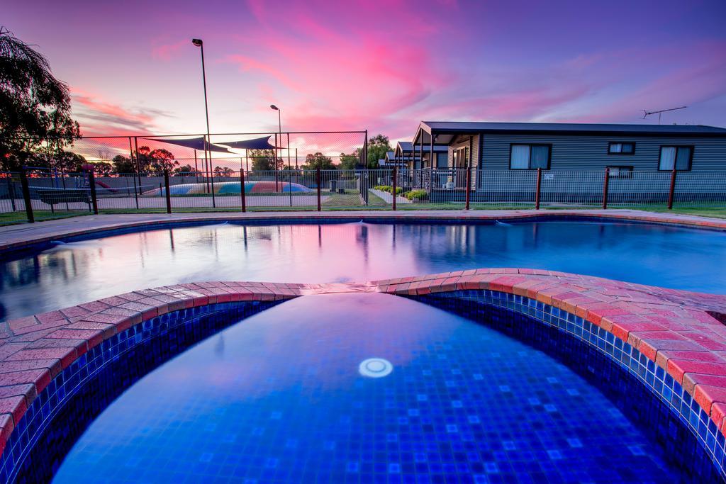 Nrma Yarrawonga Mulwala Holiday Park 外观 照片